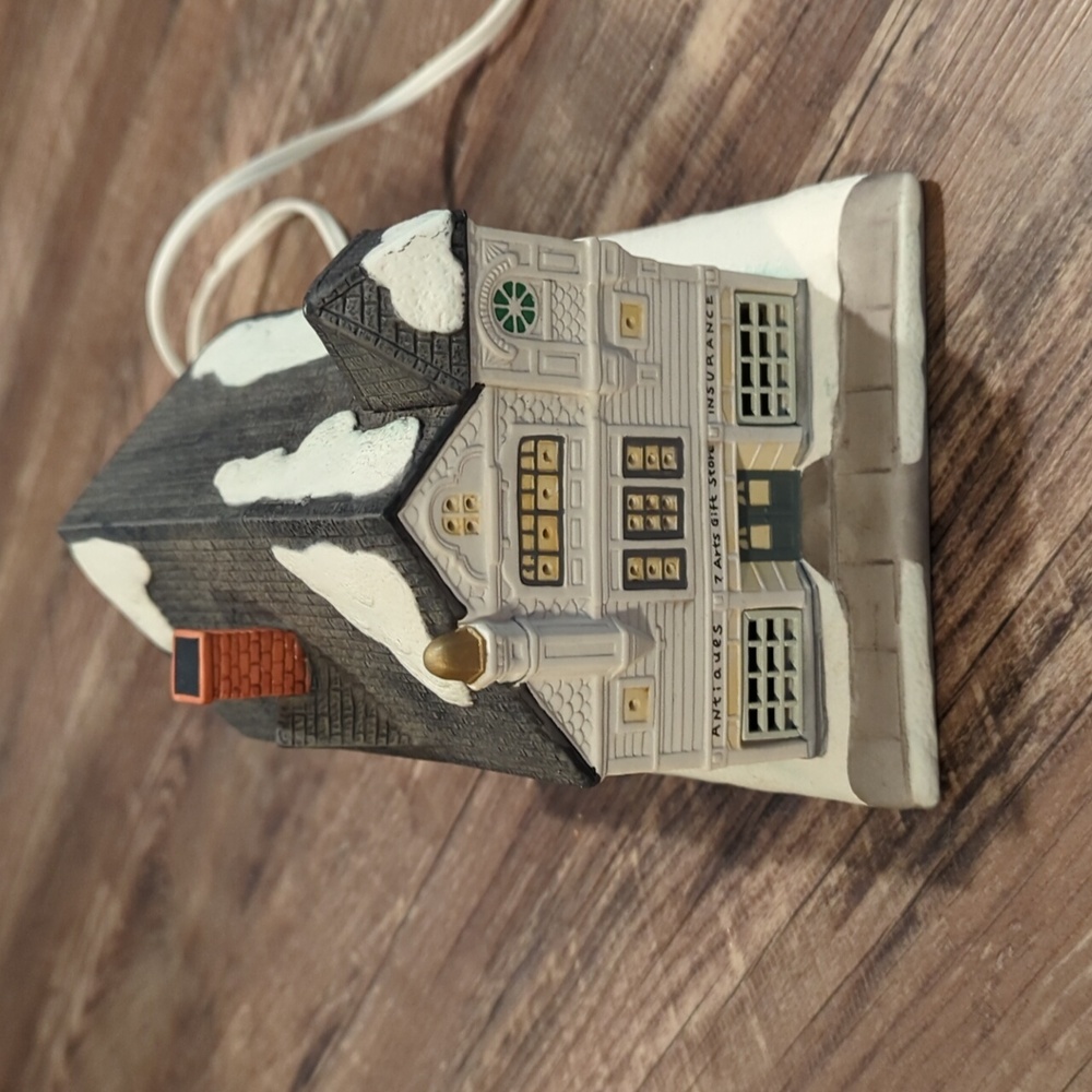 🎄Hawthorne Rockwell's Christmas in Stockbridge "the antique shop"